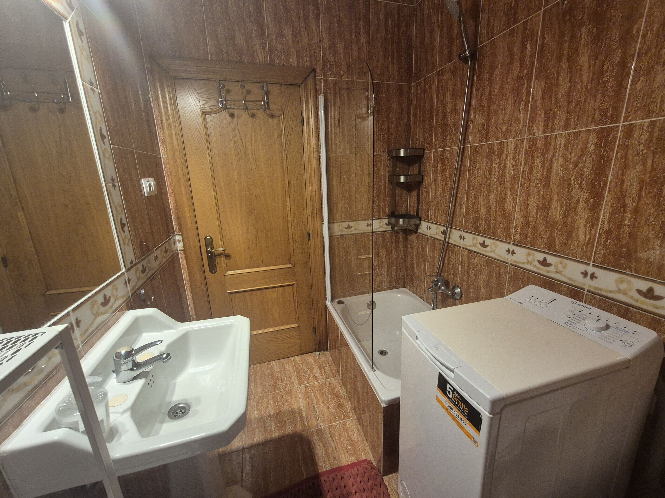 ヘアドライヤー、タオル