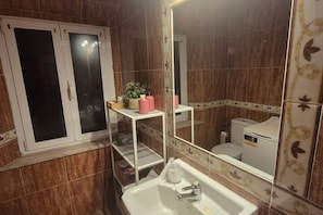 Hair dryer, towels