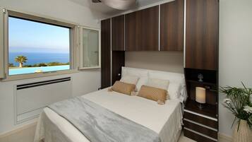 4 bedrooms, in-room safe, iron/ironing board, travel crib