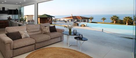 Chimenea y tenis de mesa