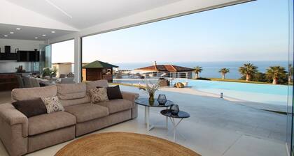 Villa CYN-pool, billiards, piano and miniature golf