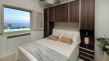 4 bedrooms, in-room safe, iron/ironing board, travel cot