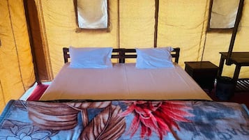 Tent | Rollaway beds, free WiFi, bed sheets