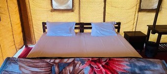 Shree Karni Hotel & Restaurant