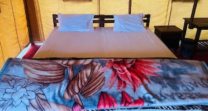 Shree Karni Hotel & Restaurant