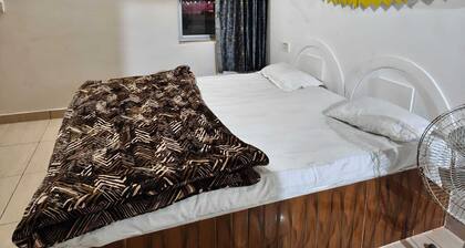 Shree Karni Hotel & Restaurant
