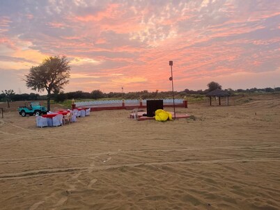 Shree Karni Hotel & Restaurant