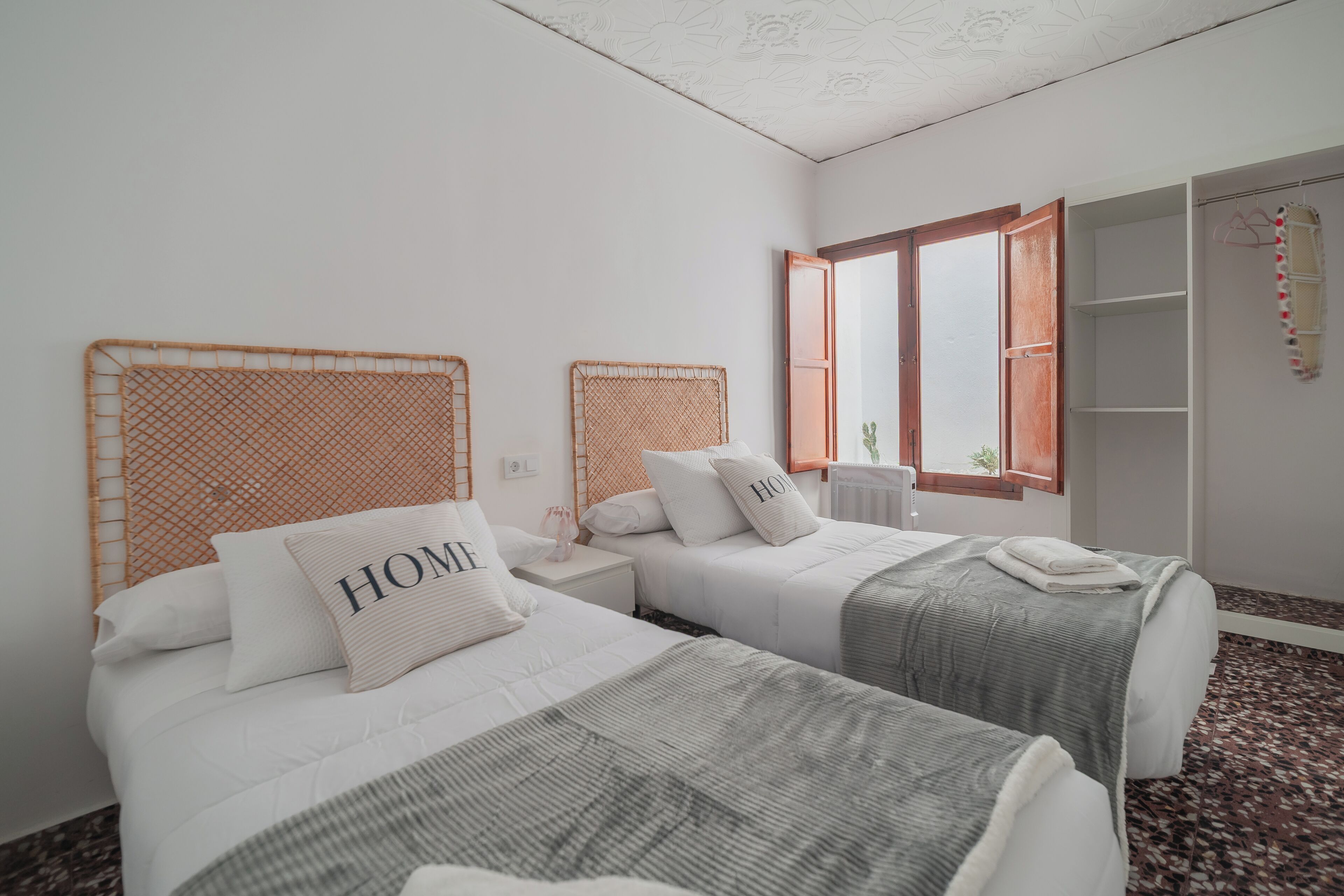 Deluxe House, 2 Bedrooms | Premium bedding, down comforters, individually decorated