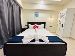 1 bedroom, free WiFi, bed sheets