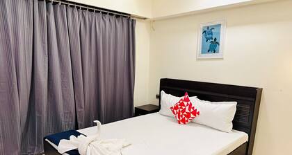 1BR Service Apartment B-1404 BKC By Florastays