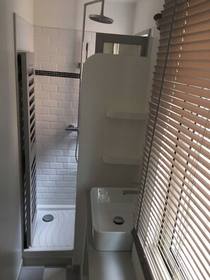 Soap, toilet paper - Pleasant T2 Mourillon close to beach and amenities (Toulon)