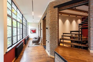 Interior - Hideout Across from Marjanishvili (Tbilisi)