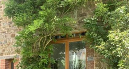 Les Rouges Terres Gîtes