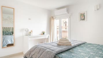 Silitysrauta/-lauta, Wi-Fi, vuodevaatteet