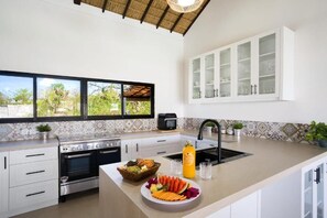 Villa, 2 Bedrooms, Smoking, Private Pool | Interior - Villa Greentree Nusa Dua (Kutuh)