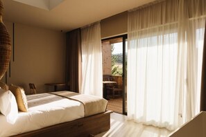 럭셔리 더블룸, 산 전망 | 객실 내 금고, 무료 WiFi, 침대 시트