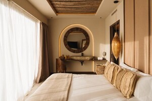 SUITE ROCA | In-room safe, free WiFi, bed sheets