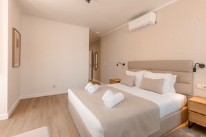4 bedrooms, iron/ironing board, free WiFi, bed sheets - A2 NEW | Remodeled & Spacious! | Very Central (Lisboa ciudad)