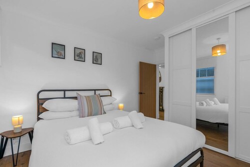 Stylish 1BR Urban Stay, City Centre