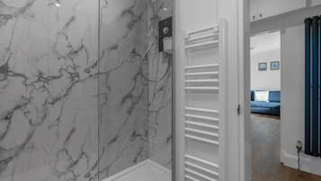 Apartment, 1 Bedroom, Accessible | Bathroom