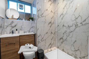 Apartamento, 1 habitación, accesible para personas con discapacidad | Baño