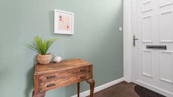 Apartment, 2 Bedrooms, Accessible | Interior