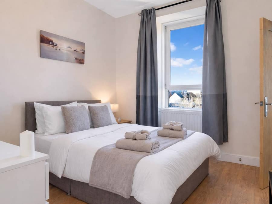 3 bedrooms