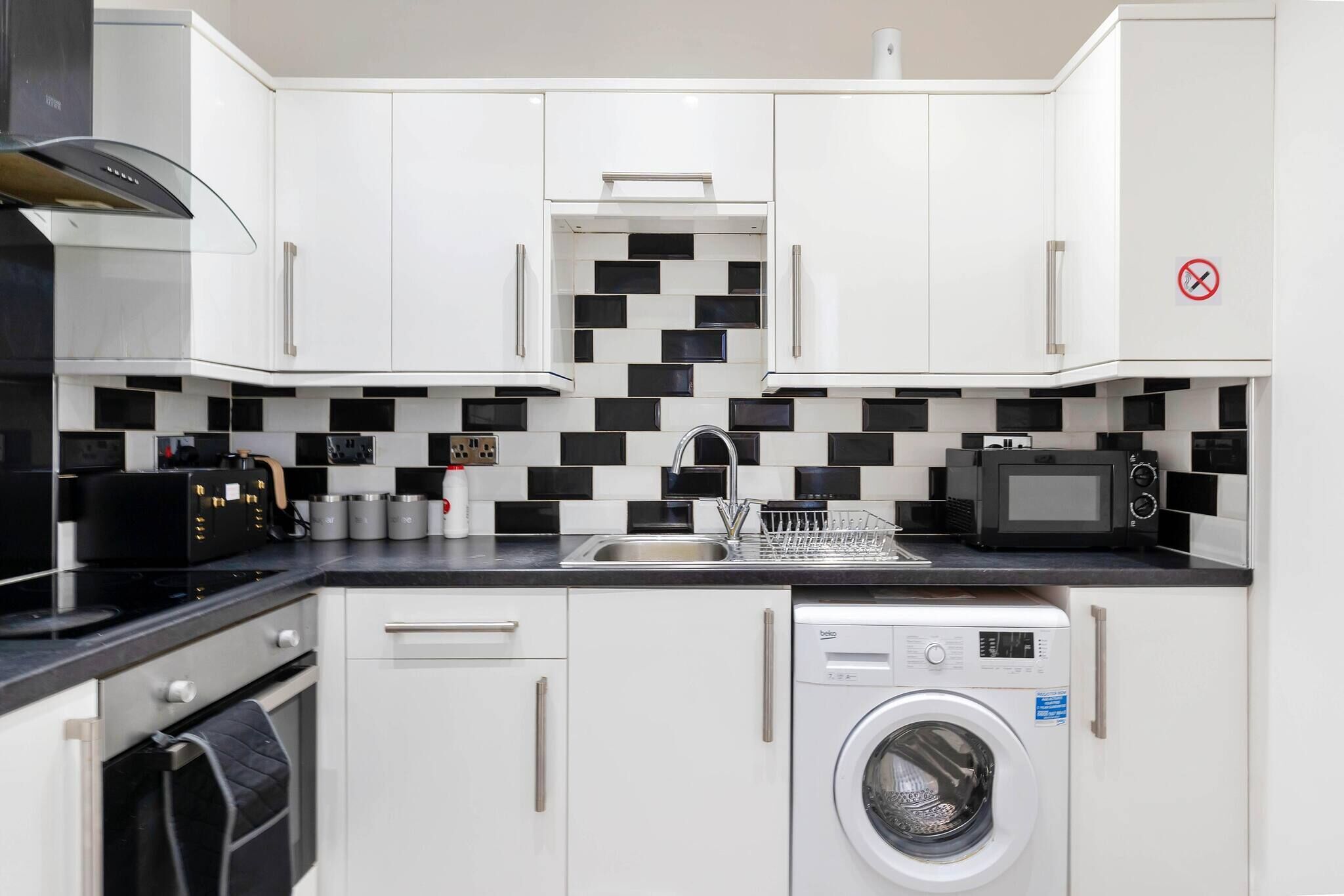 Apartment, 2 Bedrooms | Laundry