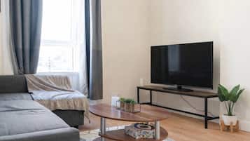 Apartment, 2 Bedrooms | Living room