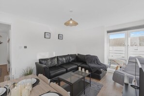 Apartment, 2 Bedrooms | Living room - Cozy Edinburgh 2BR With CAR Parking (Edinburgh)