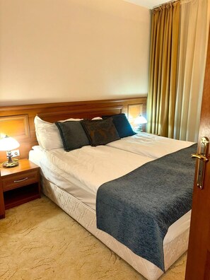 WiFi, bed sheets - Two-bedroom Apartment 300m from The Gondola lift in Bansko (Bansko)