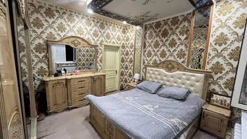 Iron/ironing board, WiFi