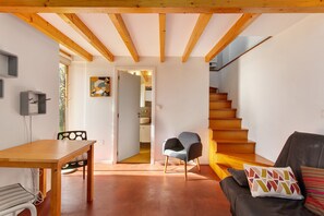 Stereo - Romantic Ocean Getaway (Jardim do Mar)