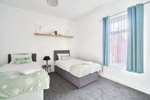 2 Schlafzimmer, Bügeleisen/Bügelbrett, WLAN, Bettwäsche