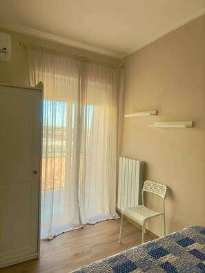 3 bedrooms - Casa Luciana Apartment 300 Meters From t (San Giovanni Rotondo)
