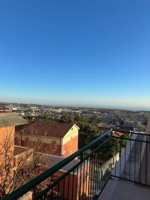 House, 2 Bedrooms, City View | Balcony