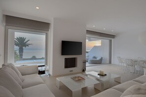 Smart TV, fireplace - Luxurious Beachfront Villa Maira, Bill & John Villas (Agia Marina)