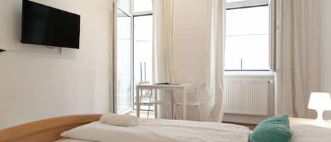 Basic Apartment | Iron/ironing board, free WiFi