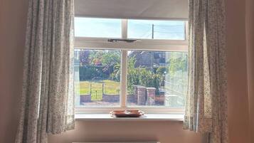 House, 3 Bedrooms, Smoking | Bahagian dalam