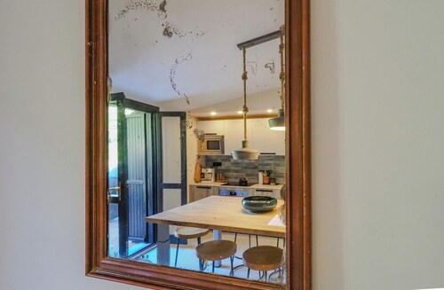 Villa Olive Mill Terra Rossa 