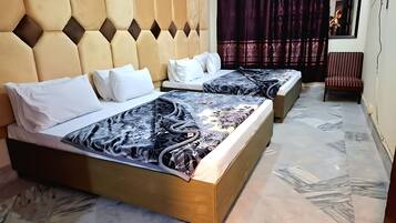 Free WiFi, bed sheets