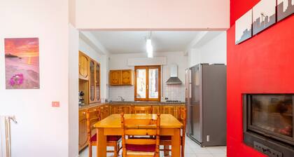 Apartment 'Valentina' with Balcony, Wi-Fi and Air Conditioning