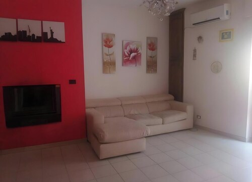 Apartment 'Valentina' with Balcony, Wi-Fi and Air Conditioning