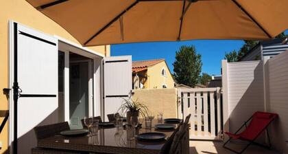 House in Vias-plage Near Sandy Beach