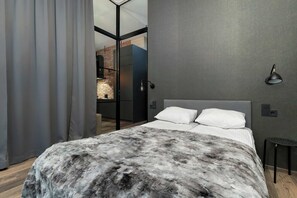 1 chambre, fer et planche à repasser, lit parapluie, Wi-Fi