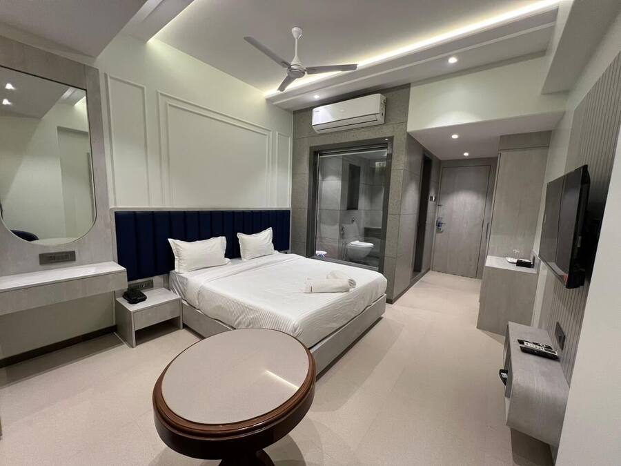 Deluxe Room | Free WiFi, bed sheets