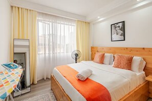 1 bedroom, iron/ironing board, Internet, bed sheets - Cozy 1-bedroom apartment with AC in serene Nairobi (Nairobi Kileleshwa)