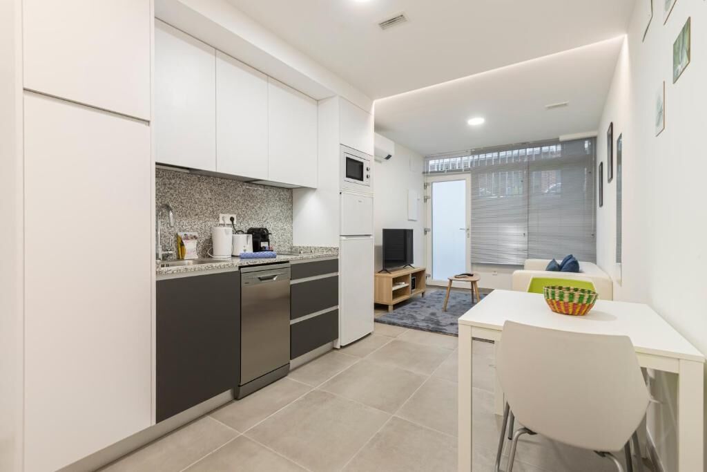 Standard Studio | Private kitchen | Fridge, microwave, stovetop, toaster