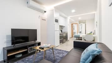 Studio | Living area