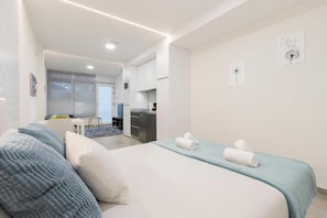 Iron/ironing board, free WiFi - Dobo Madrid ANR1 (Madrid)